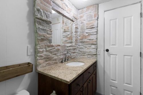 3270 Joe Parker Rd, Gainesville GA 30507-7993 exterior