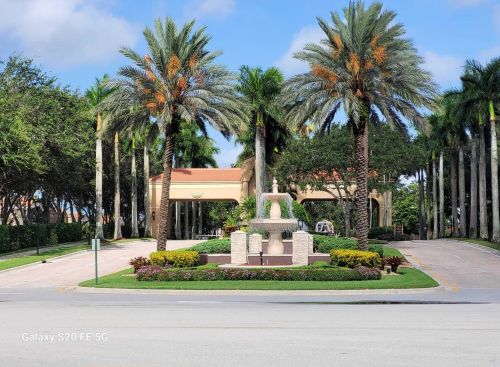 11704 Dove Hollow Ave, Boynton Beach, FL 33437-1698