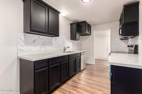 4739 39th Dr, Phoenix AZ  85019-2905 exterior