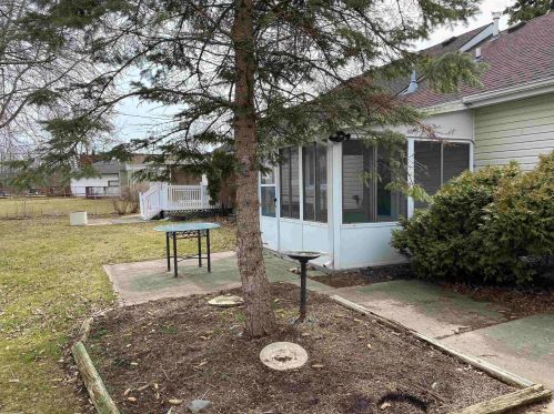 32047 Lakepoint St, New Baltimore MI 48047-3483 exterior