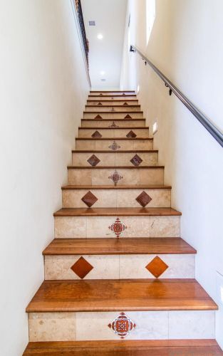 357 E Ave, San Diego CA  92118-1333 exterior