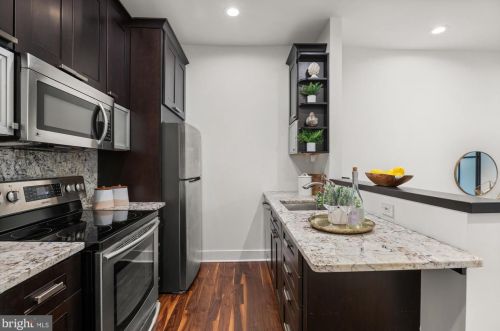 1429 Q St, Washington DC 20009-3808 exterior