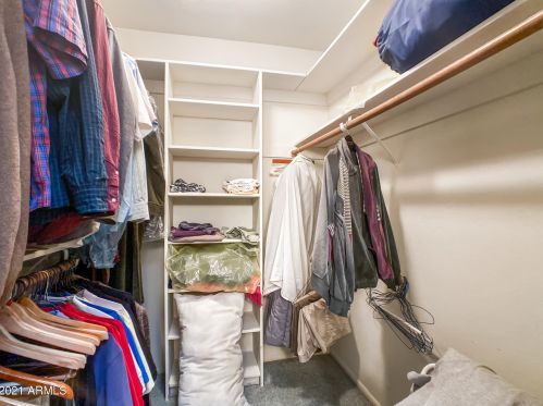 5654 12 St, Phoenix AZ 85086-7358 exterior