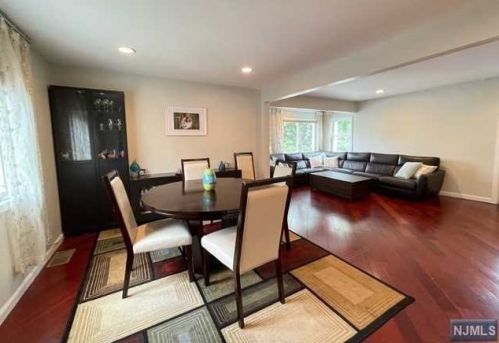 58 Hackensack St, East Rutherford NJ 07073-1415 exterior