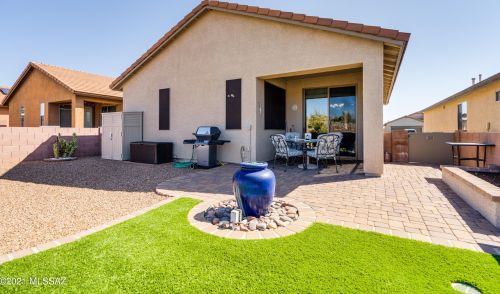 589 Rugged Cyn Dr, Green Valley AZ 85614-6188 exterior