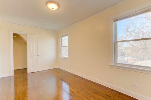 10742 Whipple St, Chicago IL 60655-2008 exterior