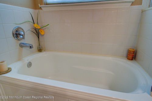 7 Cromwell Ln, Jackson Twp NJ 08527-4687 exterior