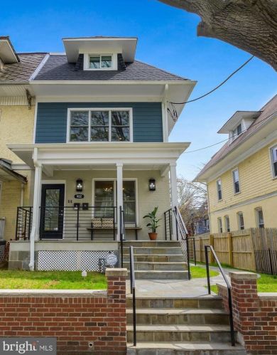 902 Webster St, Washington DC 20011-7130 exterior