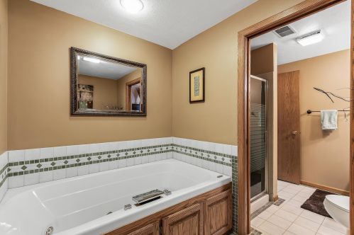 2219 Heath Ave, Saint Paul MN 55128-5001 exterior