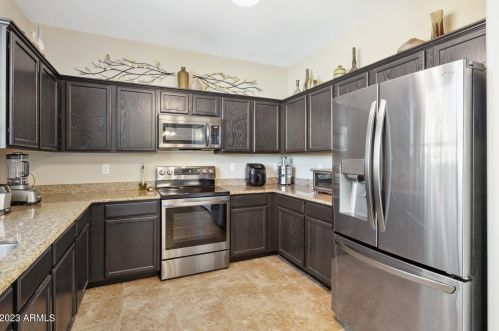 2730 Ellis St, Phoenix AZ 85042-6330 exterior