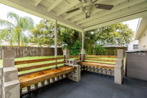 9737 Morehead Ln, Port Richey FL  34668-4233 exterior