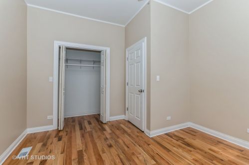 11708 Michigan Ave, Chicago, IL 60628-5647