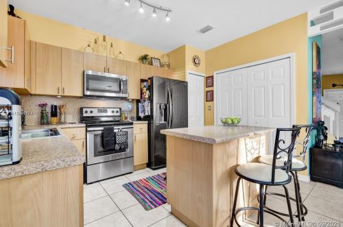 1509 31st Ct, Homestead FL  33035-2405 exterior