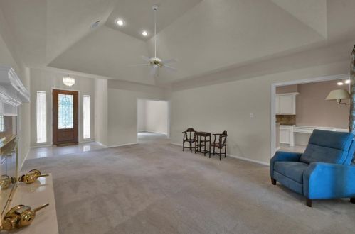 141 April Waters Dr, Montgomery TX 77356-8831 exterior