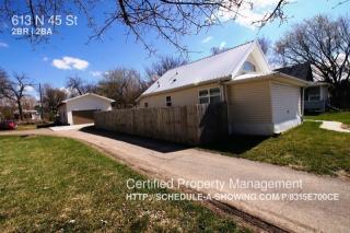 613 45th St, Omaha NE  68132-2505 exterior