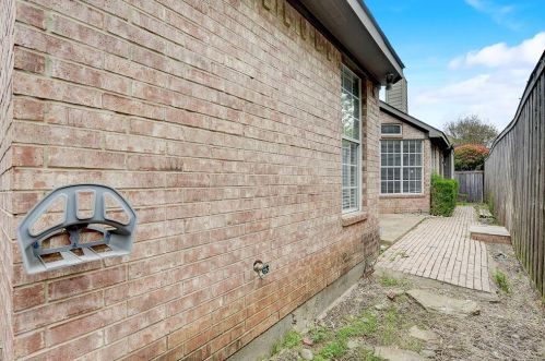 14589 Greenleaf Ct, Addison TX 75001-7968 exterior