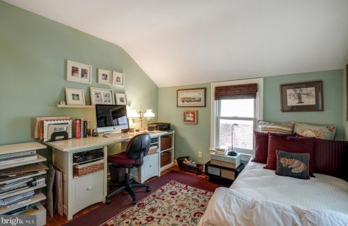 1708 Riverside Dr, Trenton NJ 08618-5843 exterior