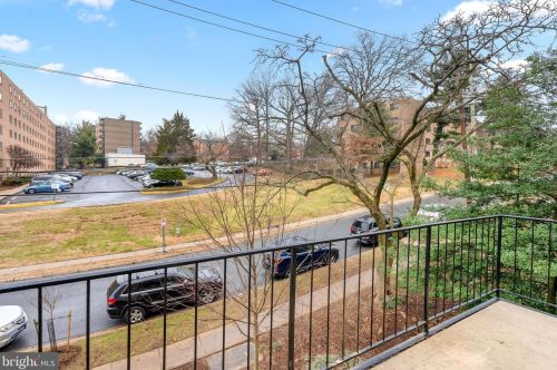 8702 Manchester Rd, Silver Spring MD  20901-4227 exterior