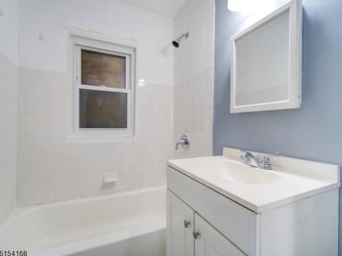 125 Temple St, Paterson NJ 07522-1354 exterior