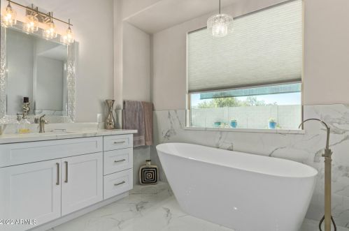 22640 47th Pl, Phoenix AZ  85050-6905 exterior