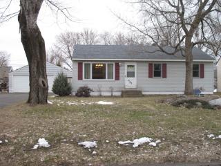 1755 Pinewood Dr, Saint Paul MN  55126-4944 exterior