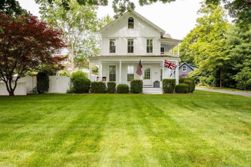 113 North Ave, Westport CT  06880-2727 exterior