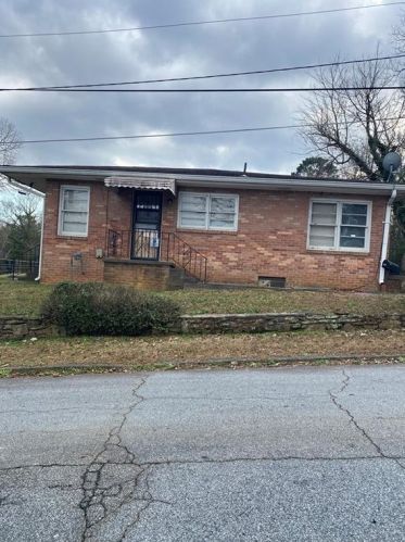 108 Burbank Dr, Atlanta, GA 30314-2521