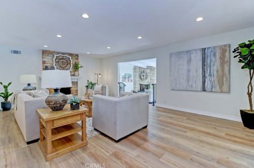 518 El Camino Dr, Fullerton CA  92835-4023 exterior