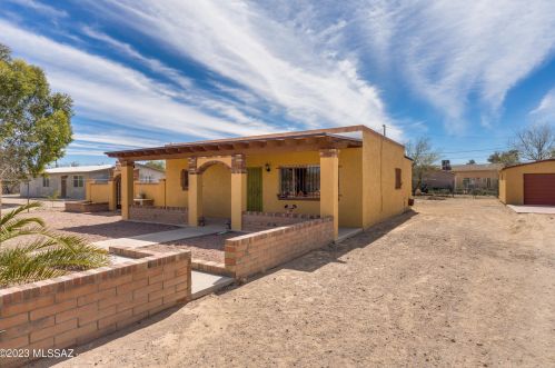 5525 Iowa St, Tucson AZ  85757-9353 exterior