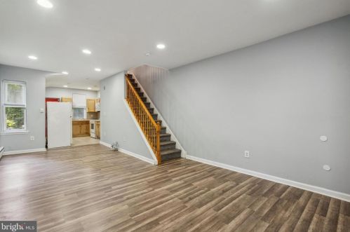 887 51st St, Philadelphia PA  19143-3230 exterior