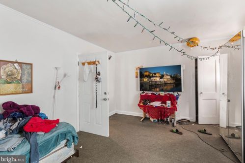 1301 Greeby St, Philadelphia PA 19135-2604 exterior