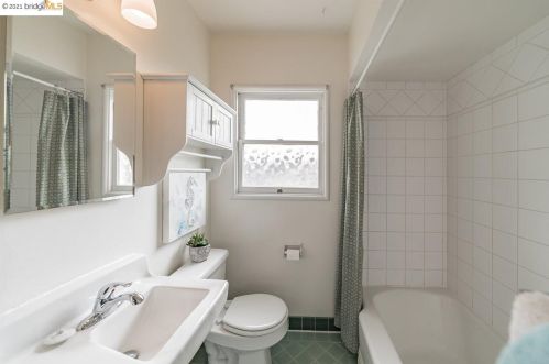 814 Solano, Berkeley CA 94706-1738 exterior