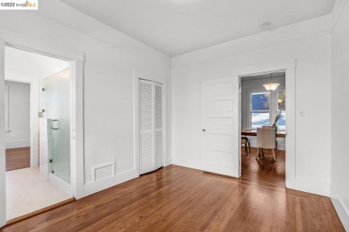 2736 Wallace St, Berkeley CA 94702-2232 exterior