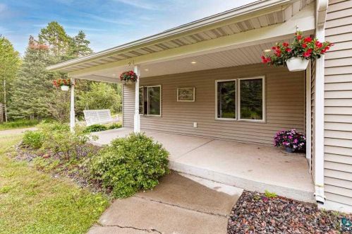 5664 Town Line Rd, Duluth, MN 55803-9422