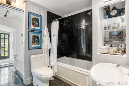 2368 68 St, Fennville MI 49408-9624 exterior