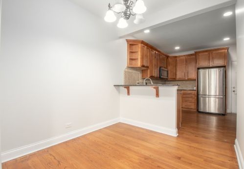 187 Mayo Ct, Elmhurst IL  60126-5158 exterior