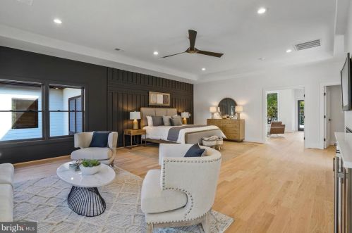 1520 Brookhaven Dr, Mc Lean VA  22101-4127 exterior