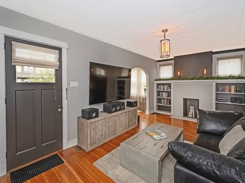 460 Mapleton Ave, Pittsburgh, PA 15228-1220