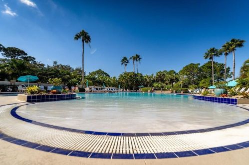 8371 Mulligan Cir, Fort Pierce FL  exterior