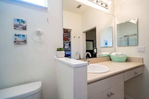 236 Coconut Key Way, Fort Pierce FL 34986-1911 exterior