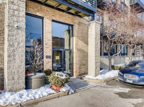 2614 Clybourn Ave, Chicago, IL 60614-1036