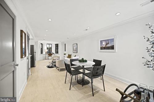 1632 15th St, Washington DC  20009-3850 exterior