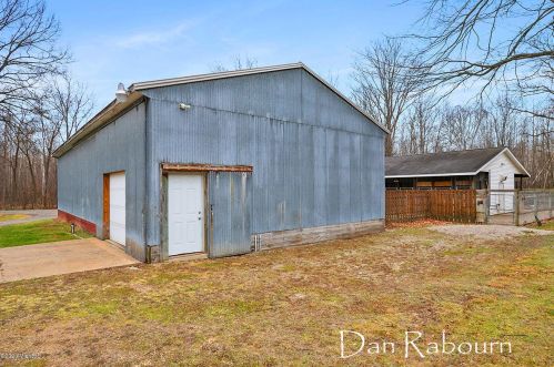 1662 136th St, Grant MI 49327-9643 exterior