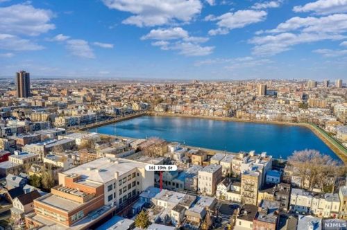 161 St, Union City NJ 07087-5439 exterior