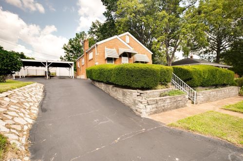 9324 Niles Pl, Saint Louis MO 63123-4539 exterior