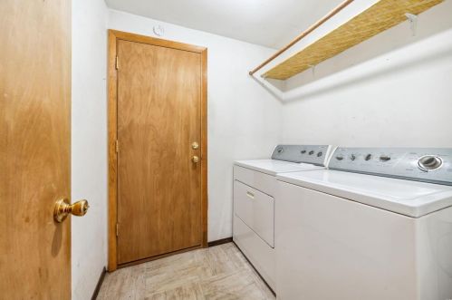 5645 Heintz Rd, Saint Louis MO 63129-3940 exterior