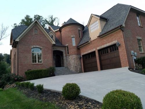 1818 Calgary Falls Ln, Knoxville, TN 37931-4059