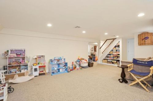 32 Myrtle St, Norwalk CT 06855-1315 exterior