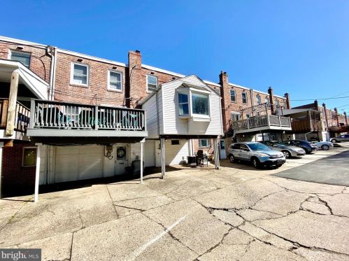 309 Park Dr, Manor, PA 19036-1616