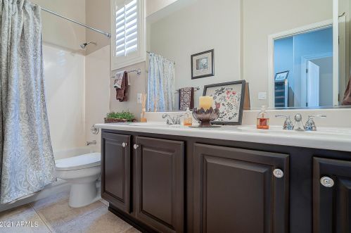 16814 1st Dr, Phoenix AZ 85021-5670 exterior